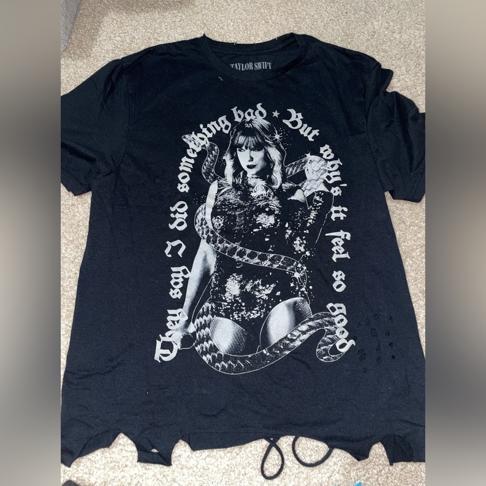 Taylor Swift Reputation distressed tshirt